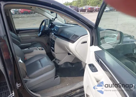 2010 Volkswagen Routan Se from USA, damaged, VIN 2V4RW3D18AR406731